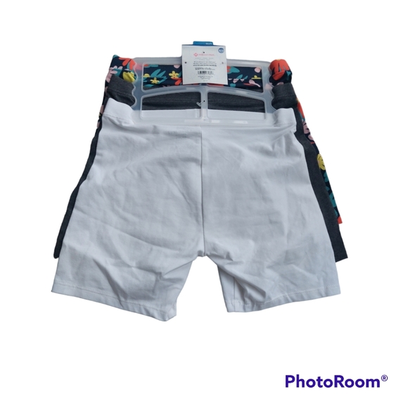 New- 3-Pack Cartwheel Girls Shorts - Picture 4 of 7